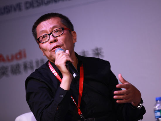 “2014亚布力中国企业家论坛夏季高峰会”于2014年8月22日-24日在河南郑州召开。上图为万盟投资管理有限公司董事长王巍。(图片来源：新浪财经 梁斌 摄)