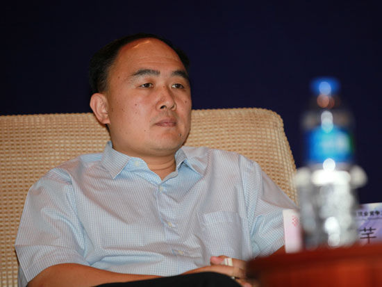 “第一届全球租赁业竞争力论坛”于9月19日-20日在天津举行。上图为中信证券高级副总裁周芊。(图片来源：新浪财经 梁斌 摄)