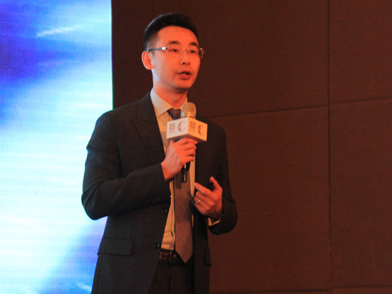 “传承中国C4论坛暨2014年会”于10月11日在北京举行。上图为东方剑桥教育集团总裁于越。(图片来源：新浪财经 梁斌 摄)