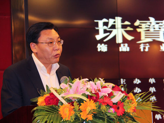 图为中国商业联合会副会长王民。（图片来源：新浪财经 骆霄 摄）