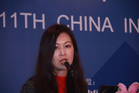 “第十一届中国国际金融论坛”于2014年10月24-25日在上海明悦大酒店 召开。本次论坛主题为：金融创新与实体经济发展。上图为纵横财经公关顾问（中国）有限公司董事总经理张丽云。（图片来源：新浪财经 刘海伟 摄）