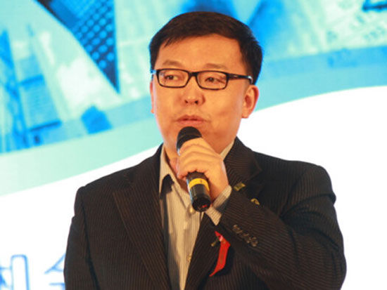 由对外经贸大学主办的“中国O2O高峰论坛”于2014年11月14日在北京举行。上图为深圳市同创伟业董事总经理、合伙人王维。(图片来源：新浪财经 梁斌 摄)