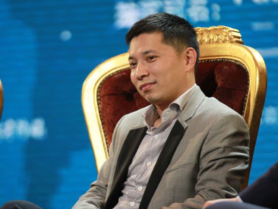 第11届华德经济人物评选暨2014华德企业家公众形象满意度调查颁奖典礼于2014年12月15日在北京举行。上图为头条网副总裁张利东。(图片来源：新浪财经 梁斌 摄)