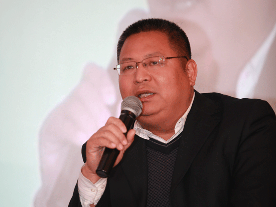 由文化部、国家新闻出版广电总局、北京市人民政府共同主办的“第九届中国北京国际文化创意产业博览会”于2014年12月11日-14日在北京举行。上图为怀柔区文促中心主任吕晓国。 (图片来源：新浪财经)