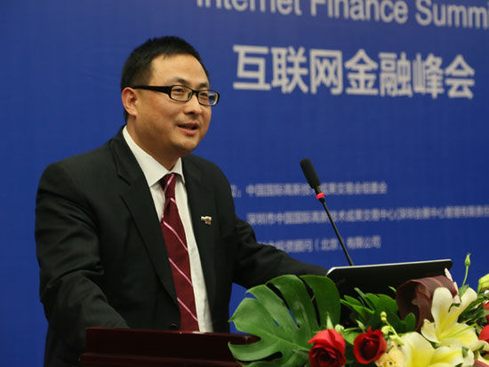 “中国国际高新技术成果交易会”的重要组成部分——“2014中国高新技术论坛”于11月16-18日在深圳会展中心举行。上图为汇元通集团董事长兼CEO瞿晓川。(图片来源：新浪财经)