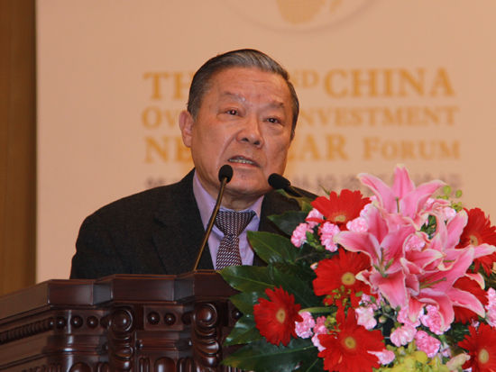 图文:世界华人协会会长程万琦