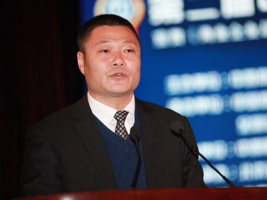 “全国企业品牌评价发布会暨第二届中国企业五星品牌论坛”于2015年1月18日在北京召开。上图为哈尔滨东安汽车发动机制造有限公司副总经理靳松。(图片来源：新浪财经 梁斌 摄)