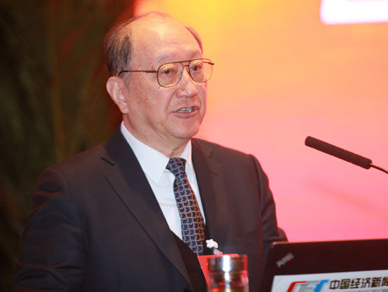 “第六届中国经济前瞻论坛”于2015年1月24日在北京举行。上图为第十届全国政协副主席徐匡迪。(图片来源：新浪财经 梁斌 摄)