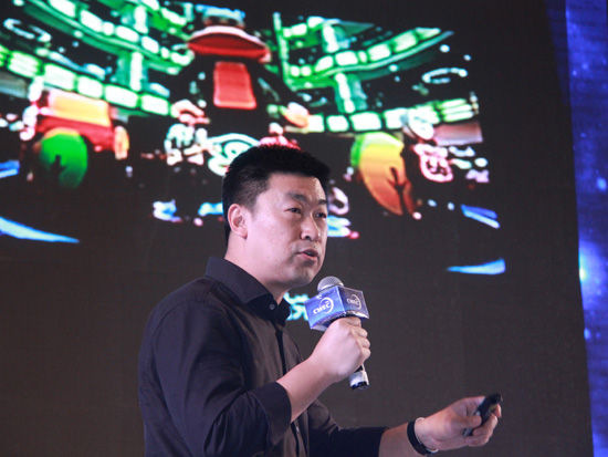 由浙江省人民政府主办，中国服务贸易协会电子商务委员会、中国电子商务产业联盟、义乌市人民政府联合承办的2015中国(义乌)世界电子商务大会于4月12-13日举行。上图为国美在线高级副总裁陆宁。（图片来源：新浪财经 刘海伟 摄）