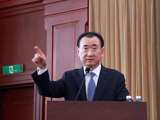 “2015中国绿公司年会”于4月20日-21日在沈阳举行。上图为万达集团股份有限公司董事长王健林。（图片来源：新浪财经 刘海伟 摄）