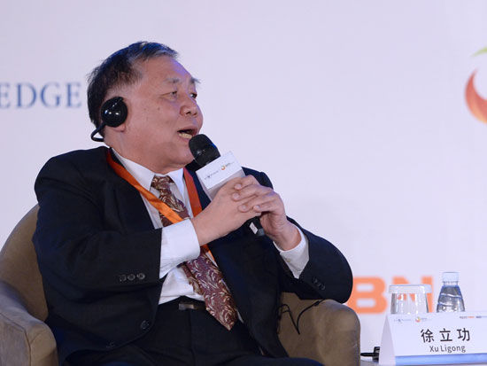 “2015世界知识论坛·中韩影视文化产业论坛”于5月20日在成都举行。台湾纵横国际影视股份有限公司董事长徐立功出席并致辞。