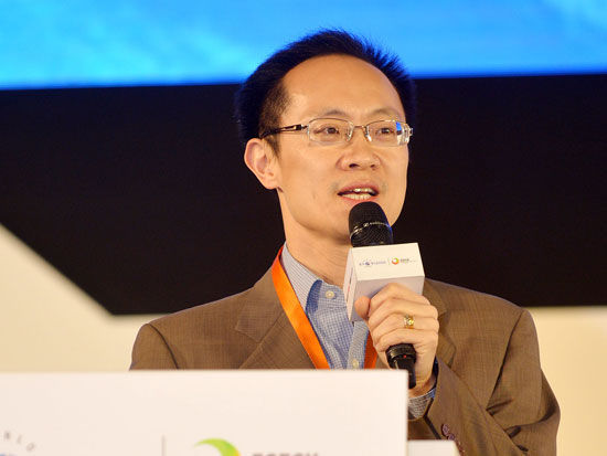 “2015世界知识论坛·中韩企业家高峰论坛”于5月21日在成都举行。中国小米科技 联合创始人兼总裁林斌出席并致辞。