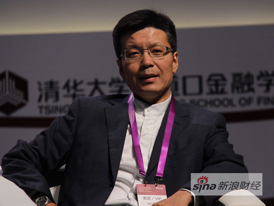 “2015清华五道口全球金融论坛”于5月23日-24日在北京举行。上图为华道征信负责人冯军。(图片来源：新浪财经 梁斌 摄)