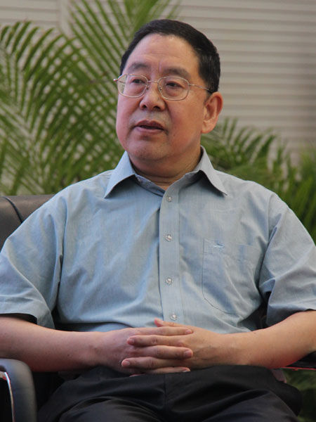 “第六届地坛论坛”于2015年6月15日在北京举行。上图为华能碳资产经营有限公司总经理宁金彪。(图片来源：新浪财经 梁斌 摄)