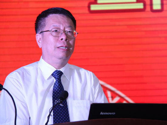 “面向世界的中国金融发展”国际研讨会暨南开大学金融学院成立大会于2015年6月16日在南开大学举行。上图为南开大学副校长朱光磊。(图片来源：新浪财经 梁斌 摄)