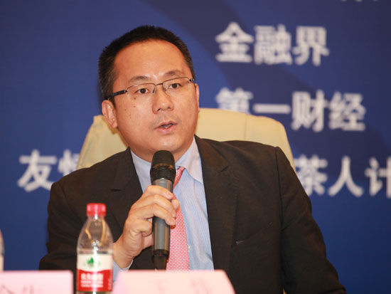 “中国制造2025暨德国工业4.0峰会”于2015年7月2日在北京召开。上图为普华永道会计师事务所并购业务合伙人王炜。(图片来源：新浪财经)