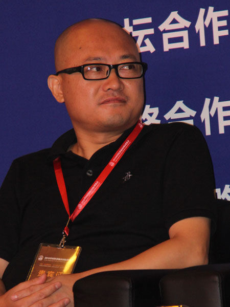 “2015中国智慧城市国际博览会高峰论坛”于7月10日在北京举行。上图为深圳奇迹智慧网络有限公司董事长傅东生。(图片来源：新浪财经)