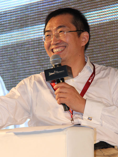 “第三届外滩国际金融峰会”于2015年7月12日在上海召开。上图为正略钧策创始人、董事长赵民。(图片来源：新浪财经)
