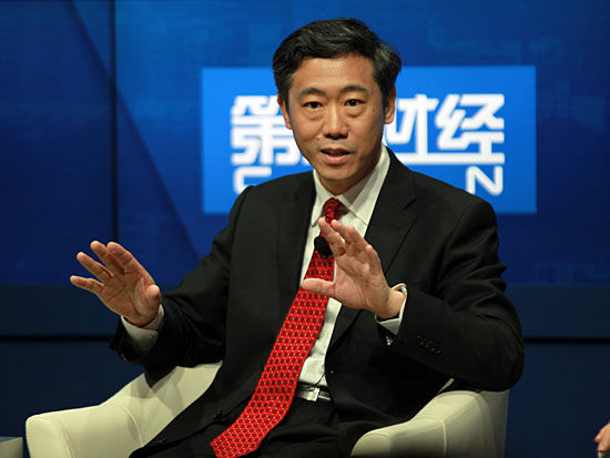 李稻葵:人民币或已是准国际货币 贬值对大家都没好处