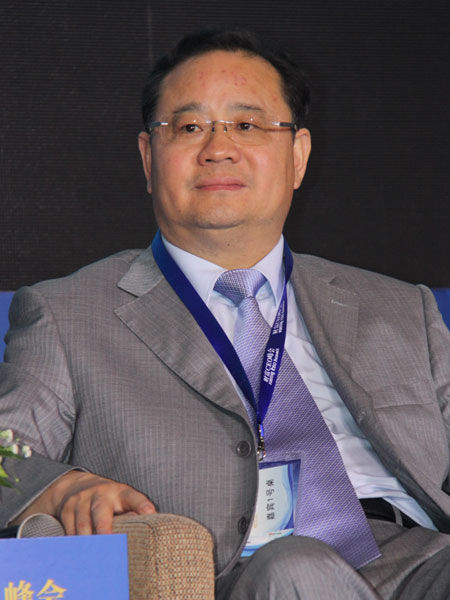 “2015财富CEO峰会”于10月21日-22日在厦门市举行。上图为西部控股董事局主席陈远东。(图片来源：新浪财经)