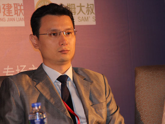 “第十二届中国国际金融论坛”于2015年10月22日-23日在上海召开。上图为国际资本市场协会亚太区董事张顺荣。(图片来源：新浪财经)