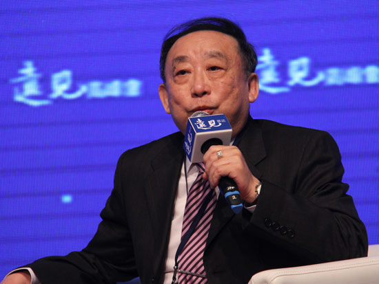 由远见·天下文化事业群主办的“第十三届华人企业领袖远见高峰会”于2015年10月28日-29日在台北市举行。上图为泰国环亚工程顾问公司董事长邱烨。(图片来源：新浪财经)