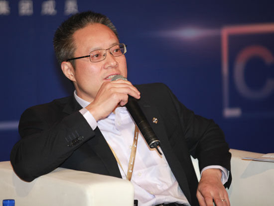 杨小松:实施"内外兼修双线融合"互联网战略