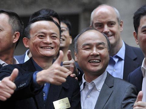 马云和孙正义。（资料图）