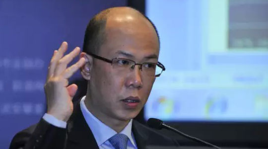 第二届中国机构投资者峰会暨财富管理国际论坛4月17日在深圳举行，本届峰会主题为“新常态下财富管理机构的新选择”。图为万吨资产董事长俞岱曦。(图片来源：中国基金报)