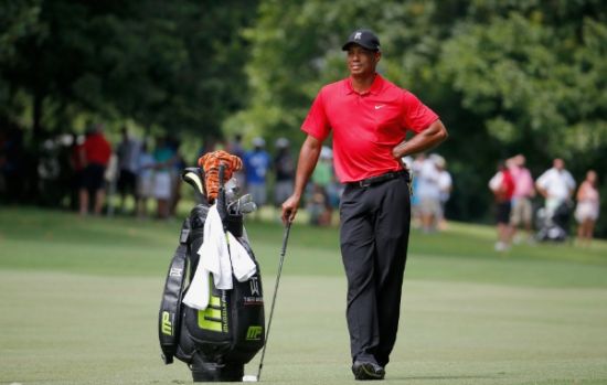“虎威”不再的伍兹仍高居榜首