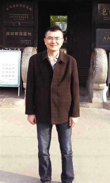 4月17日，重获自由的汪炜华，前往安徽省合肥市探亲。受访者供图