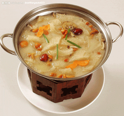 隔夜汤不适合带到单位作为午餐（资料图片）