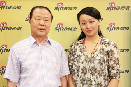 高润霖认为秋冬时节要格外注意防治心血管疾病。