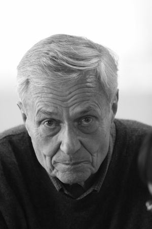 乔治·夏勒博士