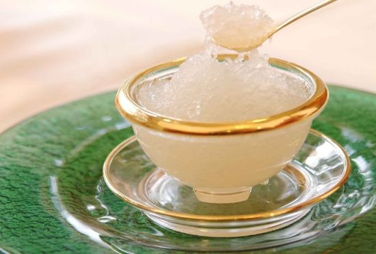 如何辨别优质燕窝