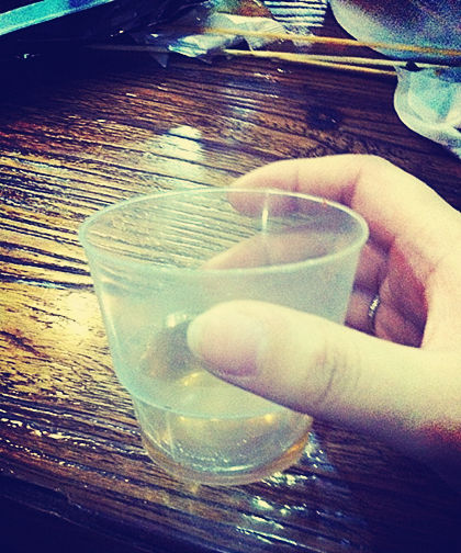 温暖的猫肚皮：喝酒就跟验尿赛的。特别好！