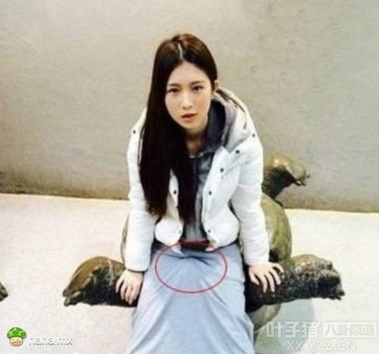 在动物园跟乌龟的合照