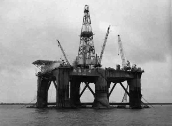 南海三号钻井平台