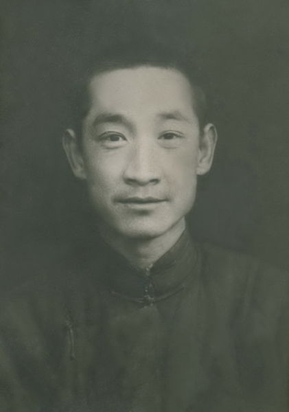 　　(中共迁安首任总区区委书记、爱国知识分子、抗日先驱李方州)