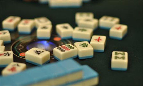 在麻将桌上，总会流传着几句经典的金言