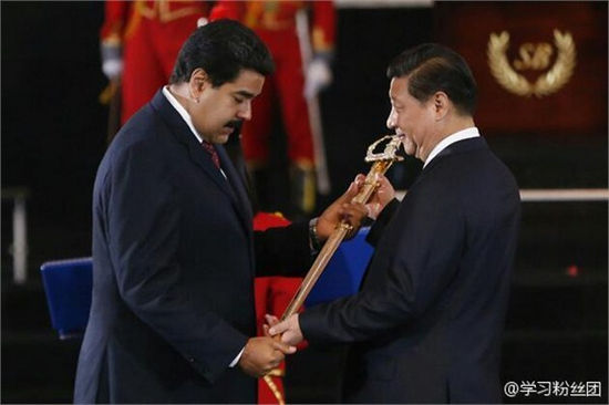 获赠玻利瓦尔剑