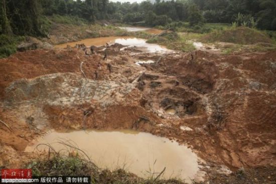 加纳，加纳被称为非洲的“黄金海岸”，是非洲大陆第二大黄金出口国，每年大约能达到15亿美元。