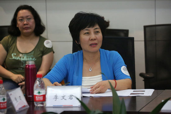 李文君，中国人民公安大学侦查学院禁毒教研室主任，常年从事禁毒问题研究。