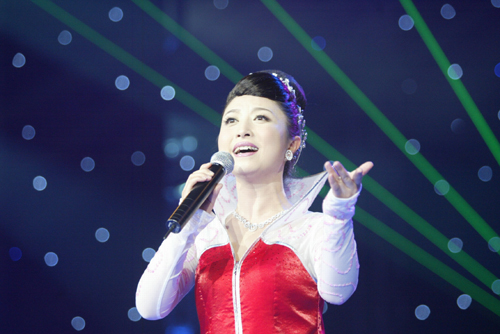 五星红旗飘扬 刘媛媛人民大会堂演出精彩亮点(图)