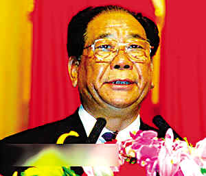 国内新闻 正文   右:山东省委常委,纪委书记杨传升(哥哥)   本站新闻