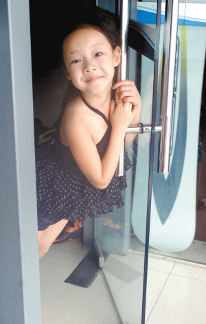 好强的孙紫晴做什么事都希望争第一,最喜欢的游戏就是跟别人"比赛".