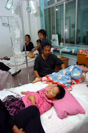 甘肃幼儿园260名儿童疑似食物中毒组图