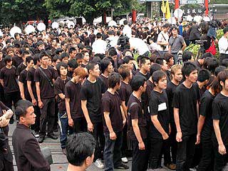 《蒋经国传》并透露若干秘辛的华裔美籍作家江南,遭竹联帮分子在美国
