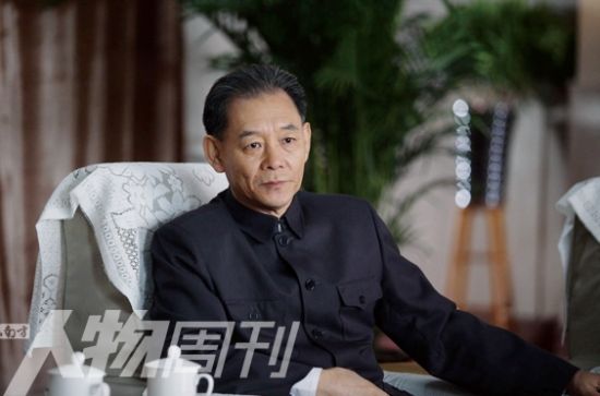 李光复饰演胡耀邦