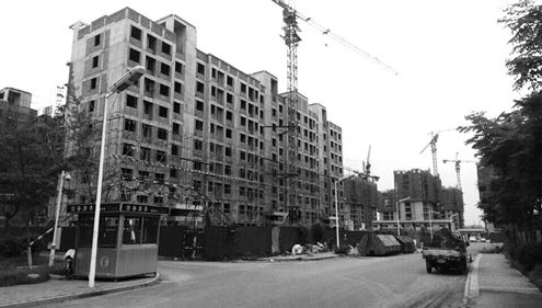 如今，临沂大学校内仍有多处基建工程在进行